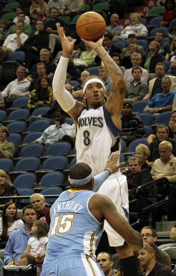 翼卫之间的 翼卫之间的